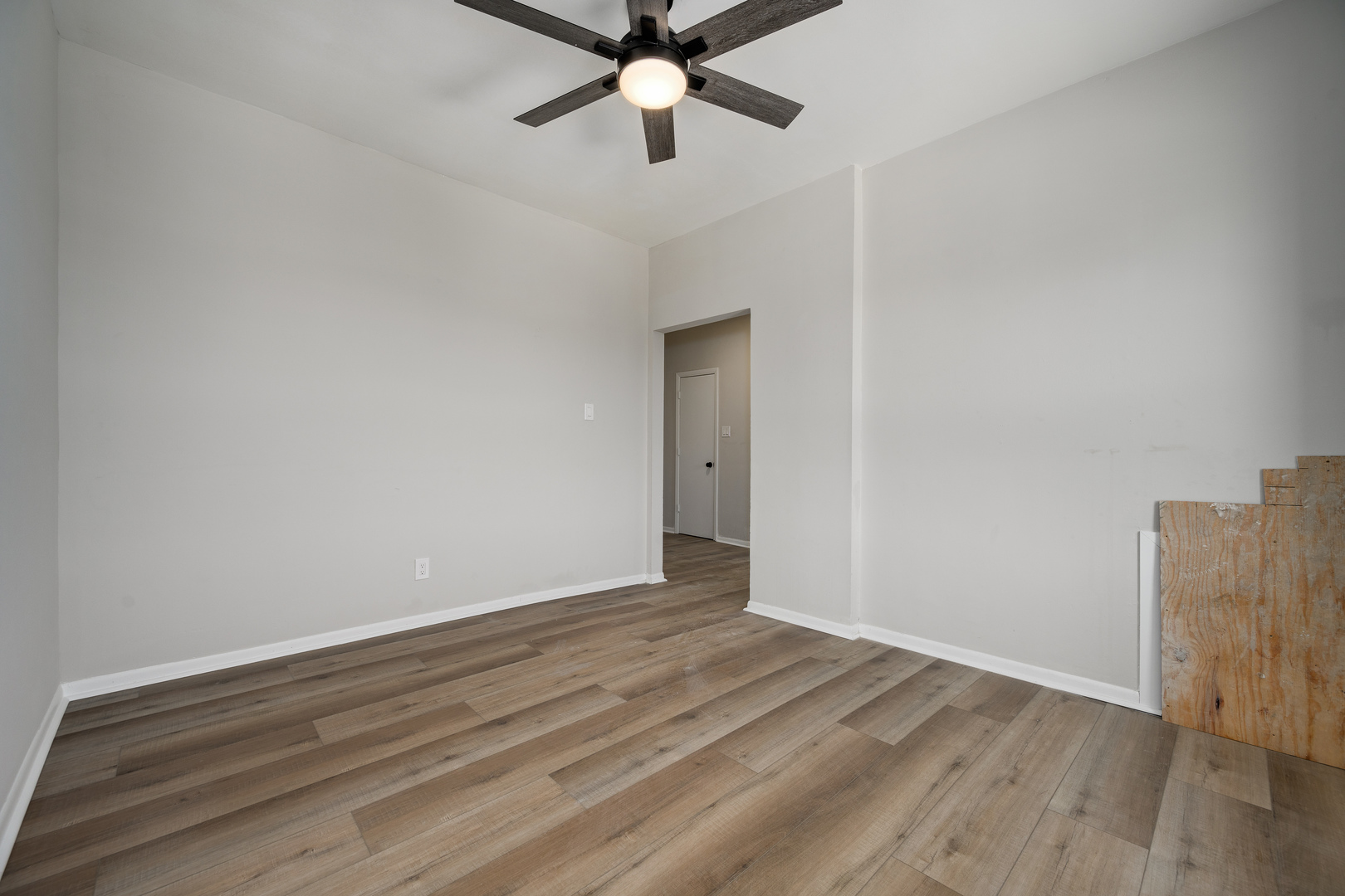 1206-1210 W 83rd Street Property Photo 23