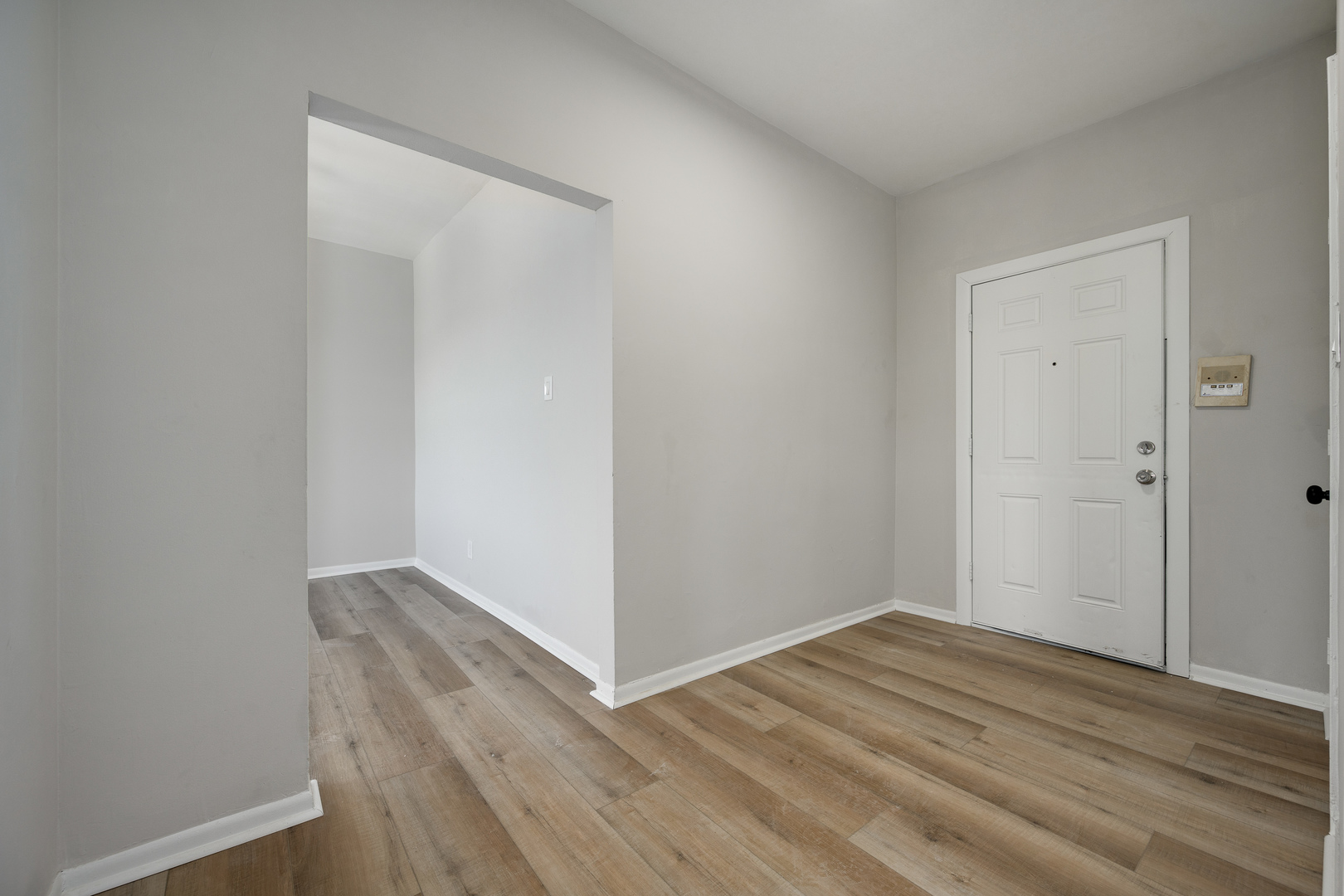 1206-1210 W 83rd Street Property Photo 25