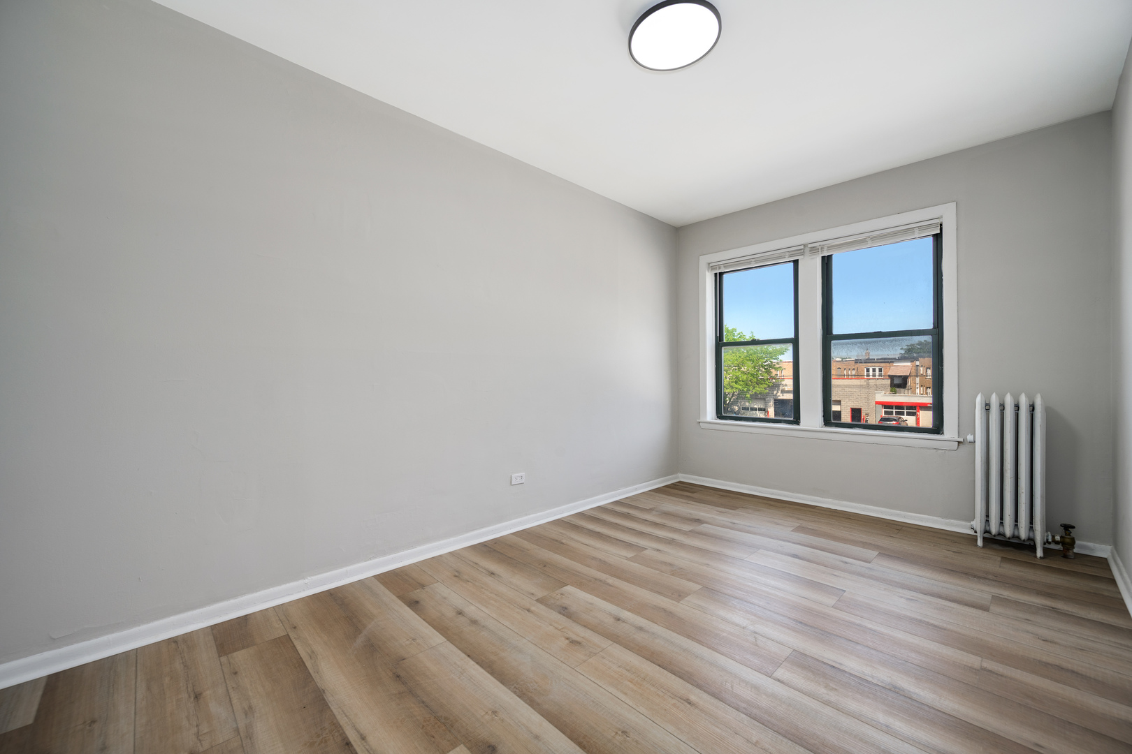 1206-1210 W 83rd Street Property Photo 26