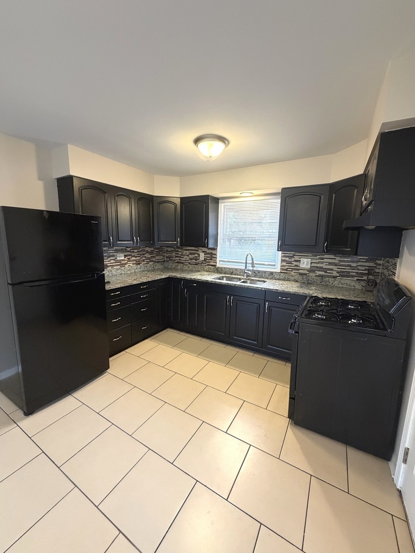 796 E 163rd Street Property Photo 5