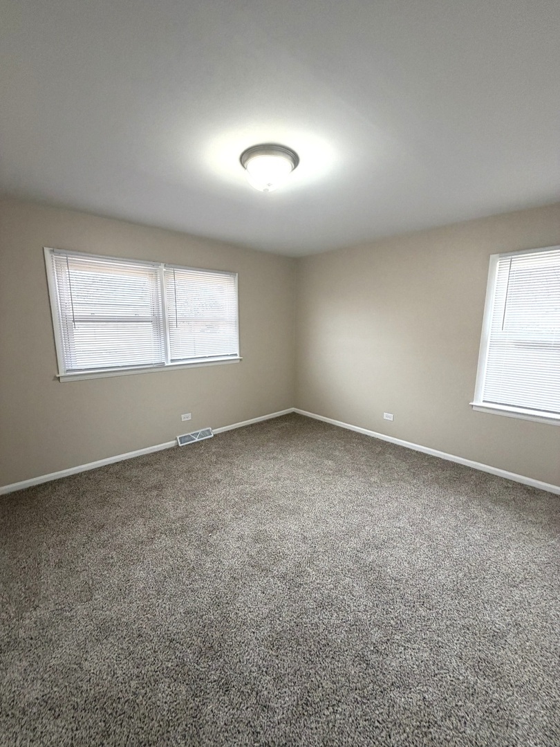 796 E 163rd Street Property Photo 9