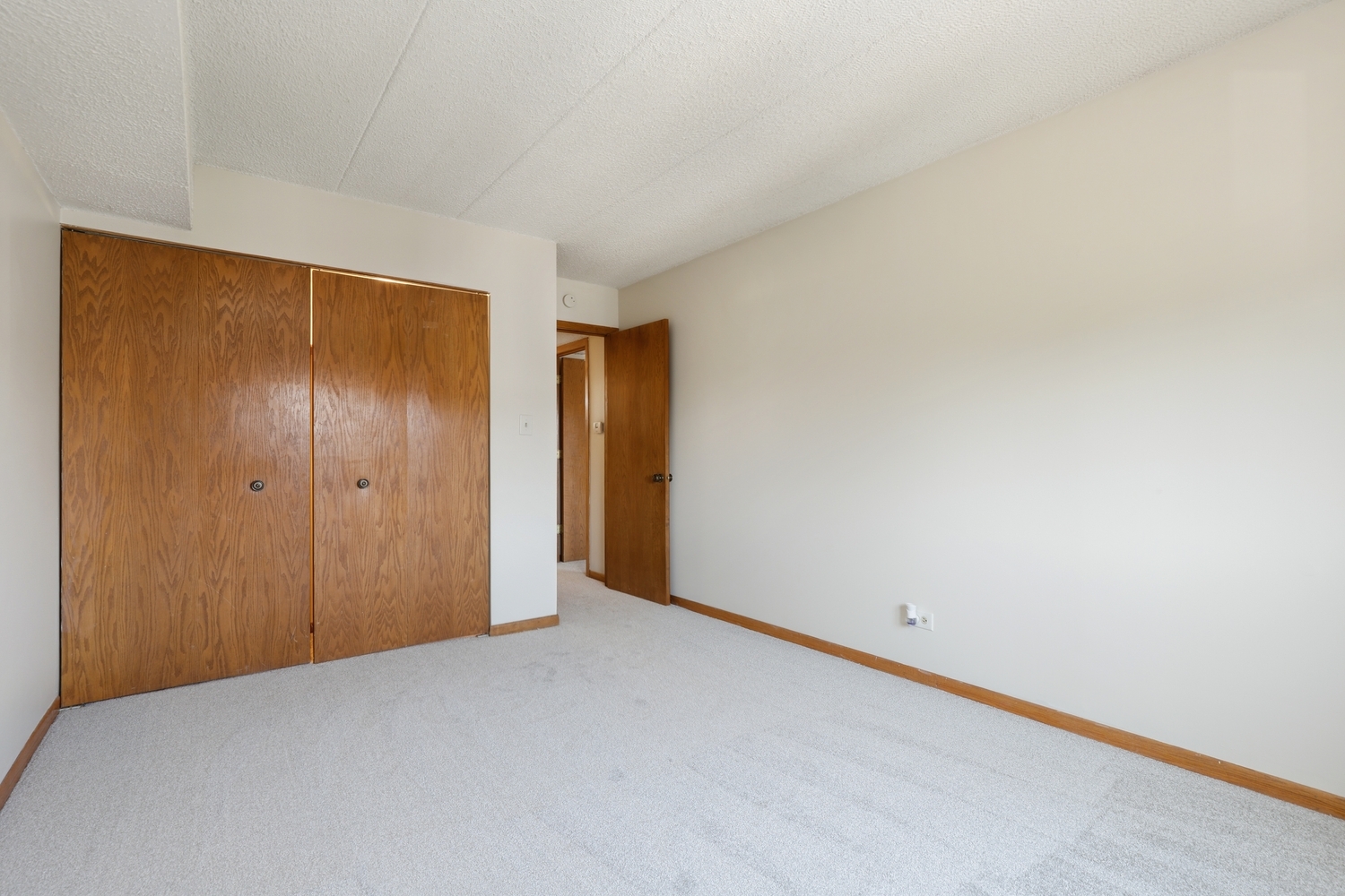 10420 Circle Drive 24b Property Photo 11
