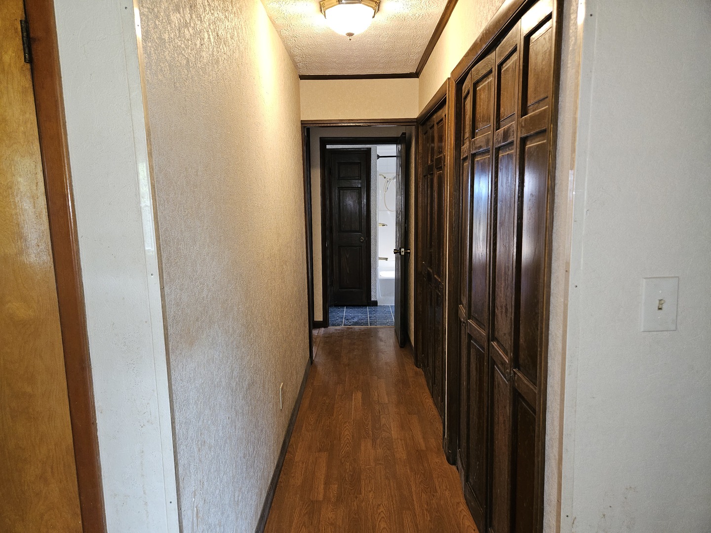 305 Fife Street Property Photo 22