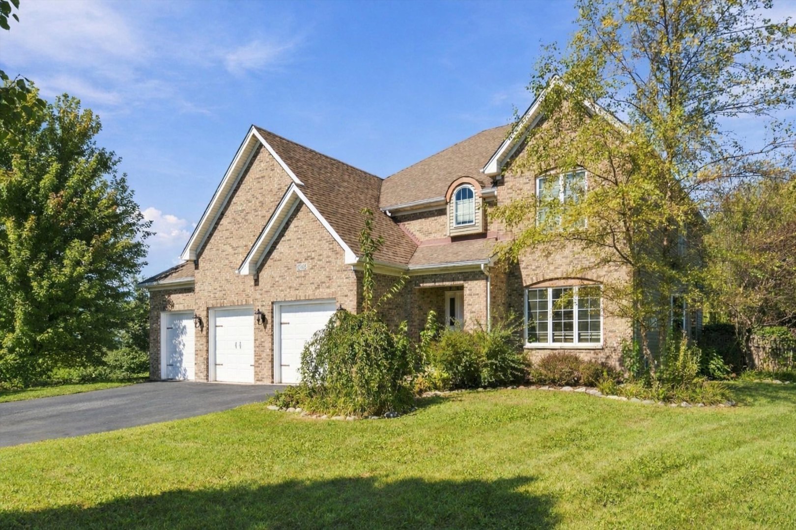 12908 Timber Wood Circle Property Photo 3
