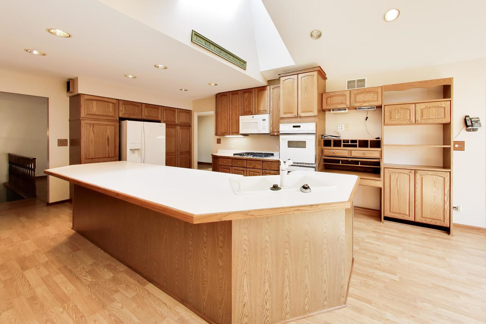 1509 E Thayer Street Property Photo 13