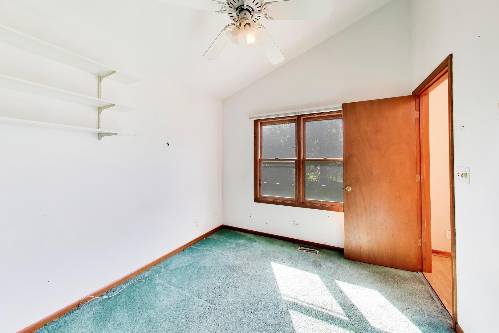 1509 E Thayer Street Property Photo 23