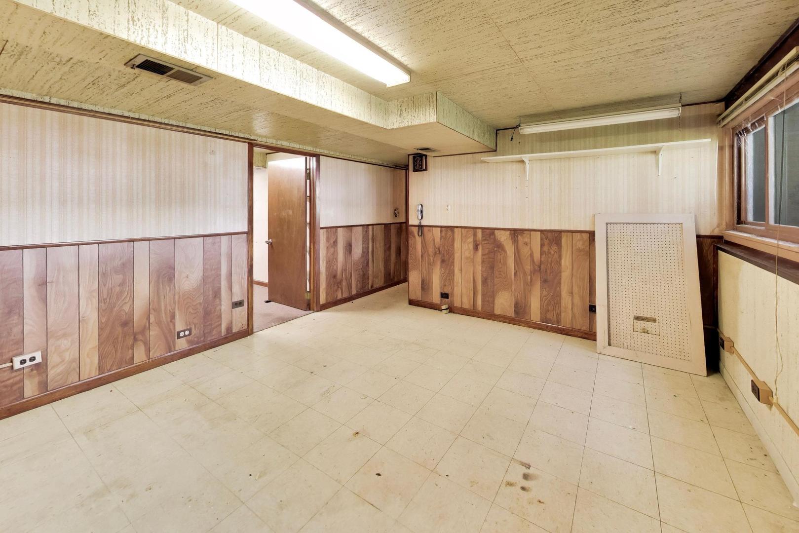 1509 E Thayer Street Property Photo 37
