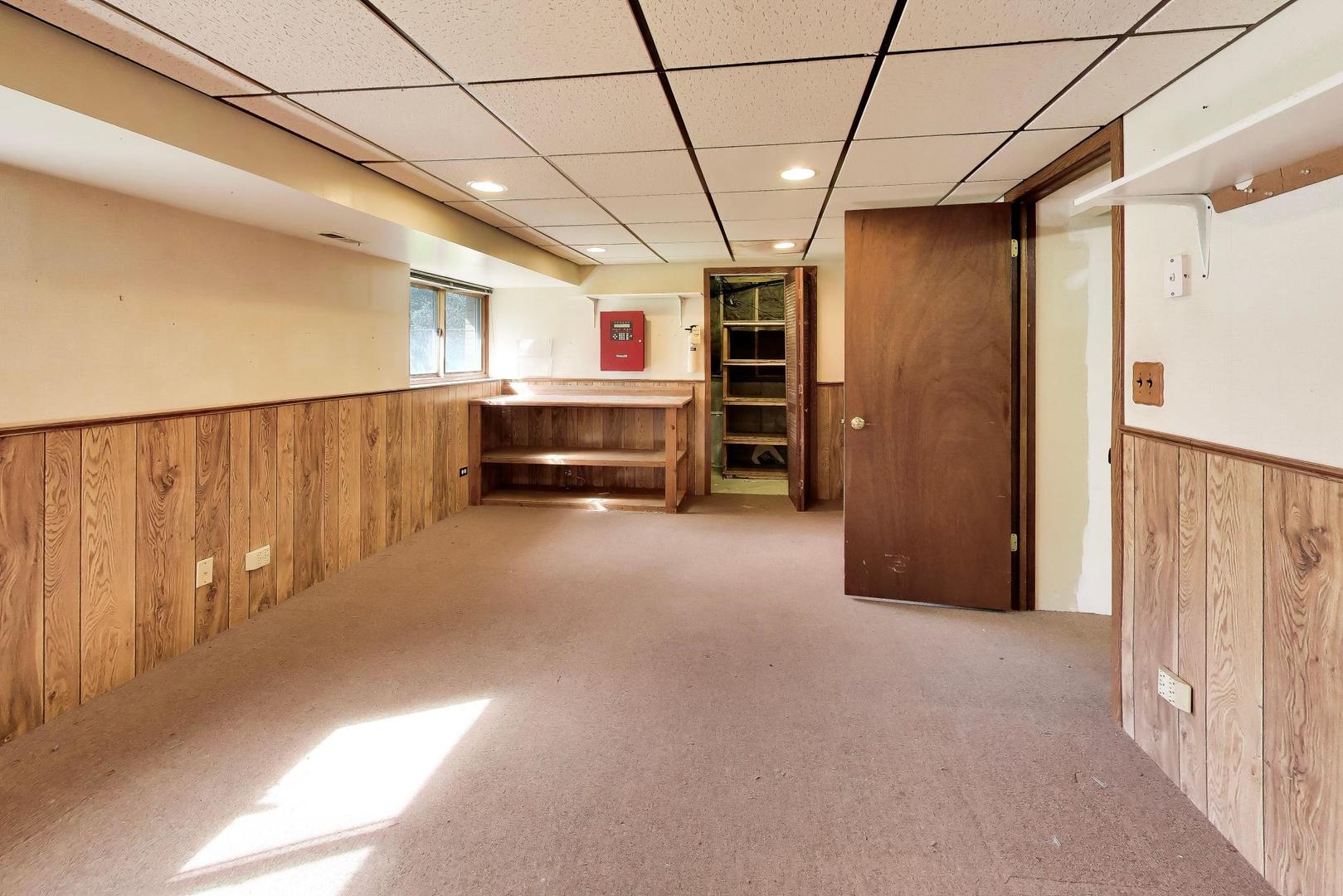 1509 E Thayer Street Property Photo 38