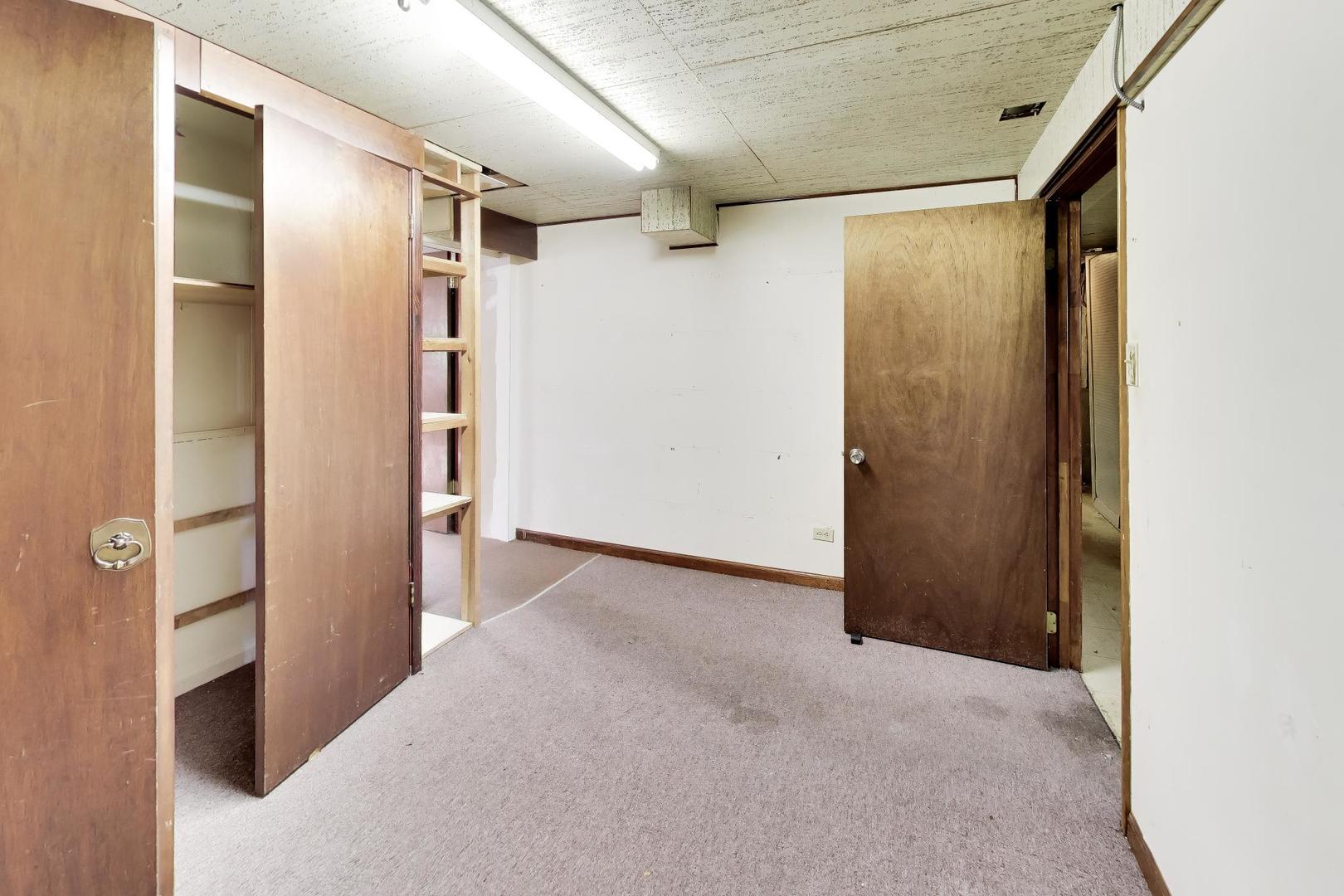 1509 E Thayer Street Property Photo 42