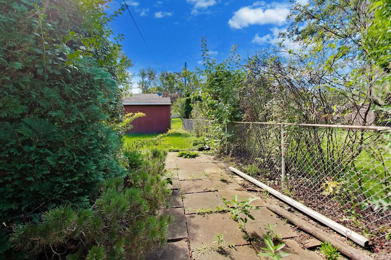 1509 E Thayer Street Property Photo 52