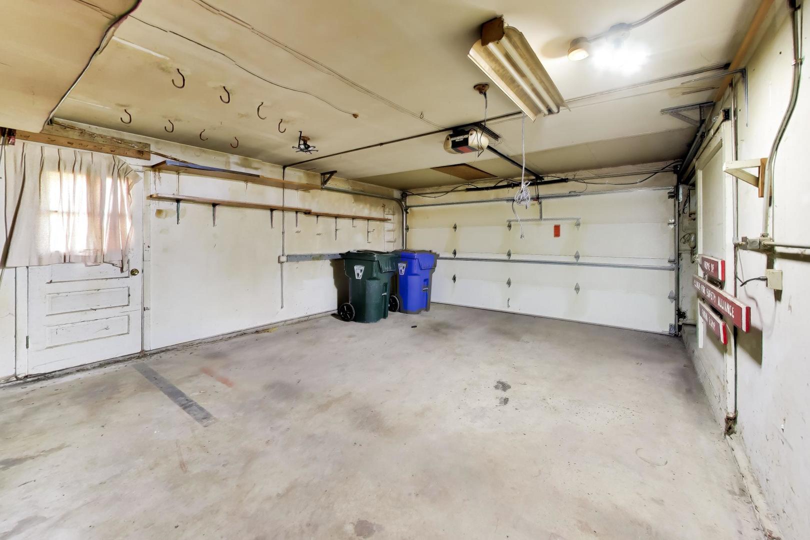 1509 E Thayer Street Property Photo 57