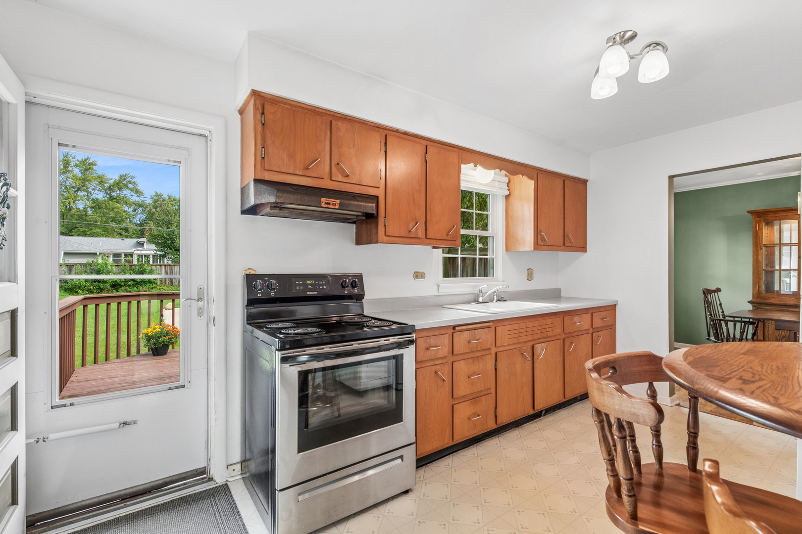 437 Tupelo Avenue Property Photo 8
