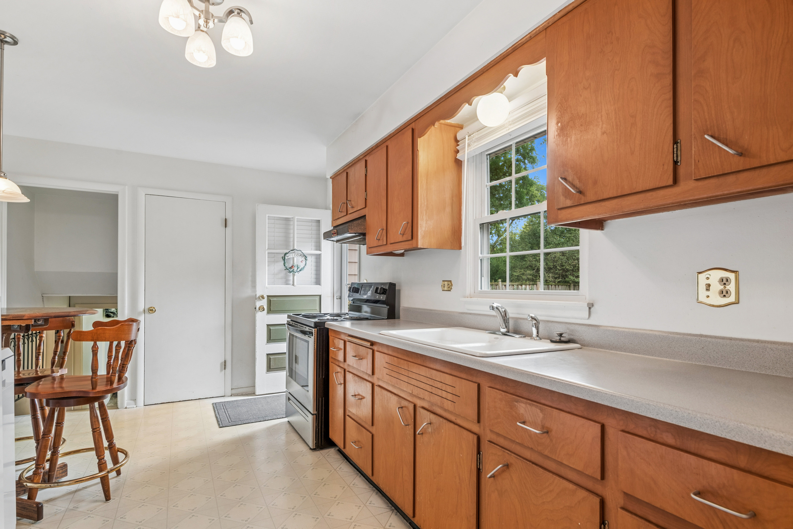 437 Tupelo Avenue Property Photo 10
