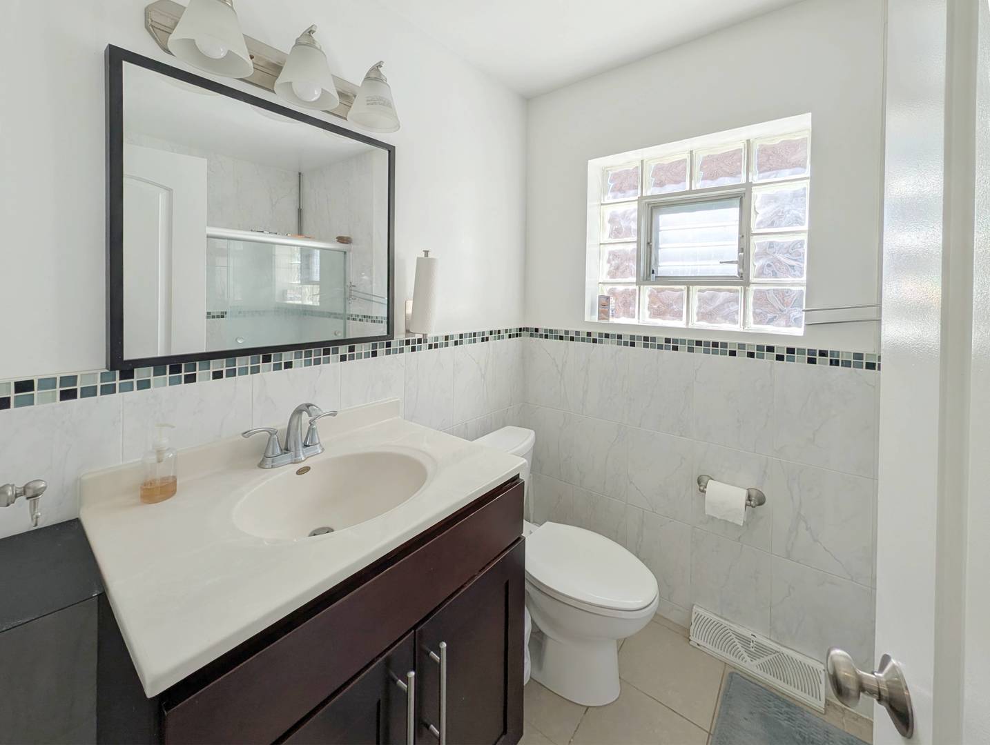 5121 S Tripp Avenue Property Photo 13