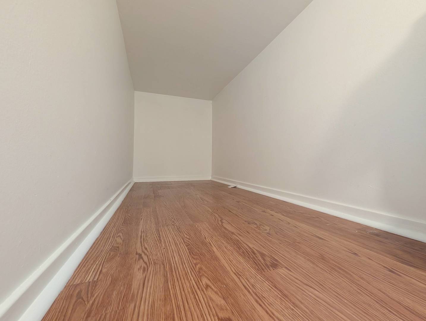5121 S Tripp Avenue Property Photo 17