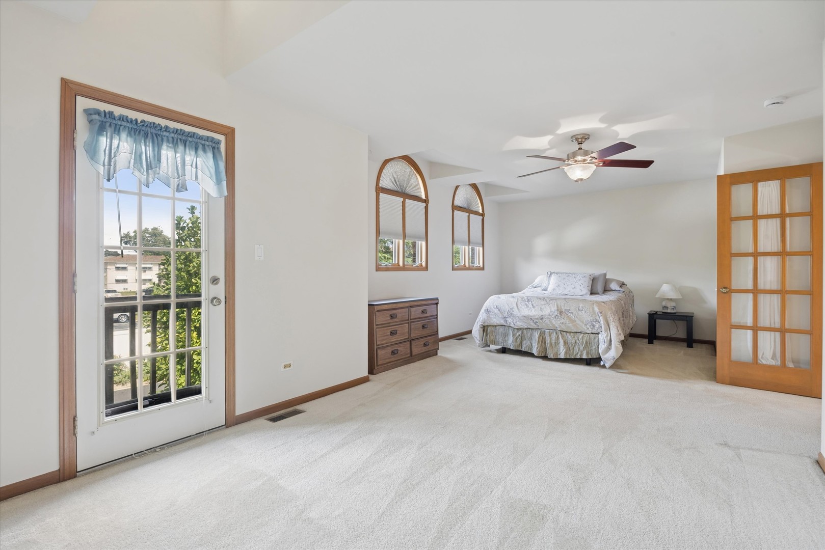 8909 Village Square Lane Property Photo 11