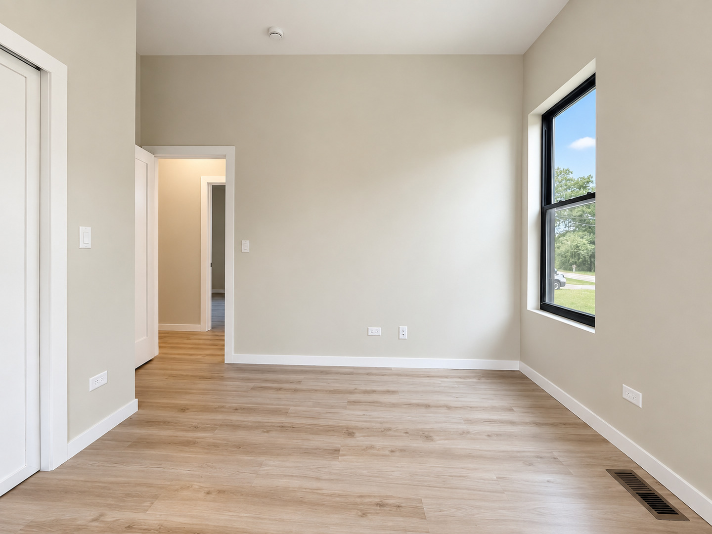 12763807 Property Photo 15