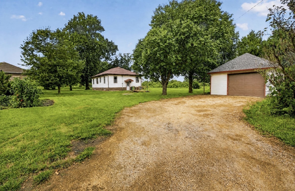 106 Hall Avenue Property Photo 4