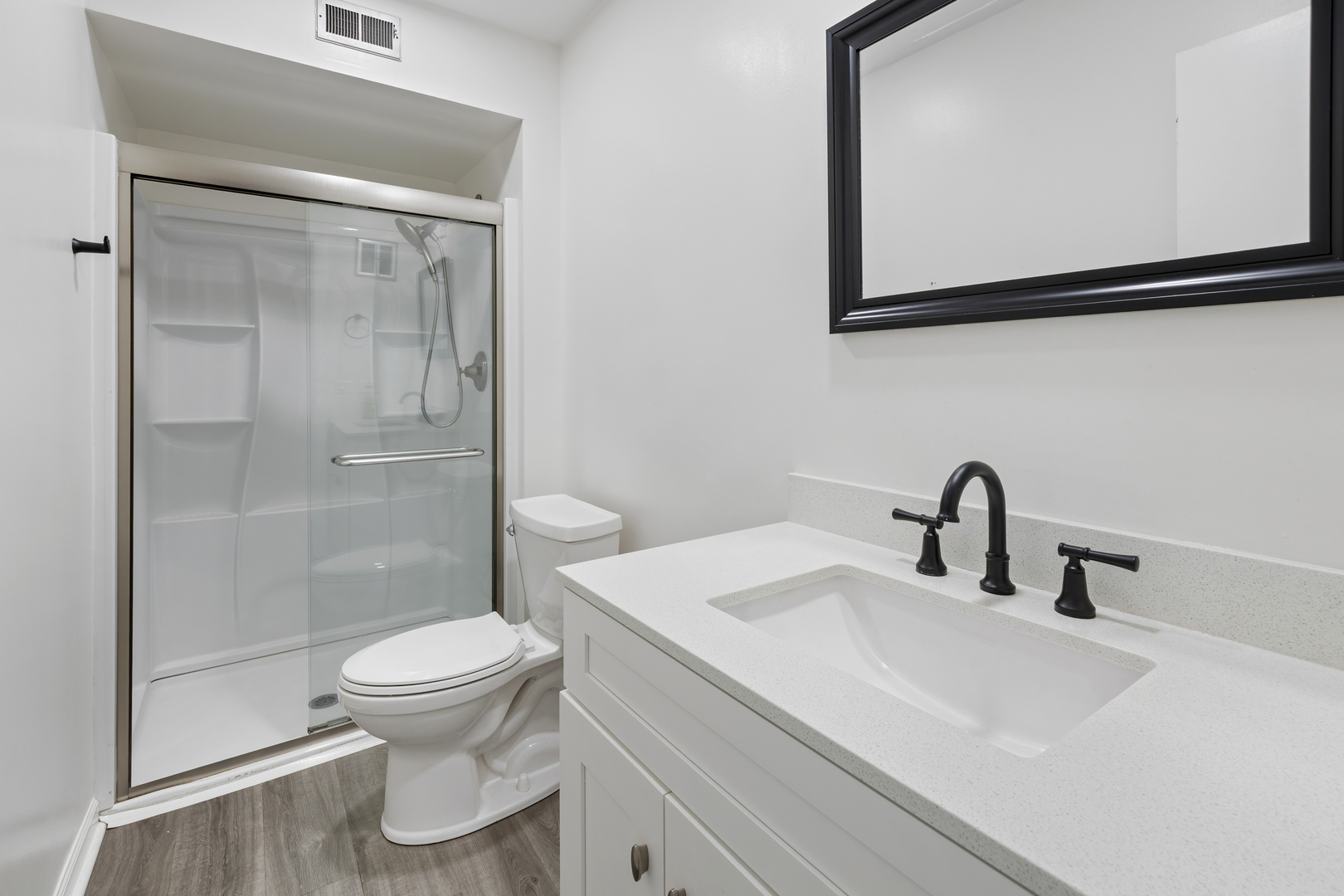 1472 Carol Court 3b Property Photo 10