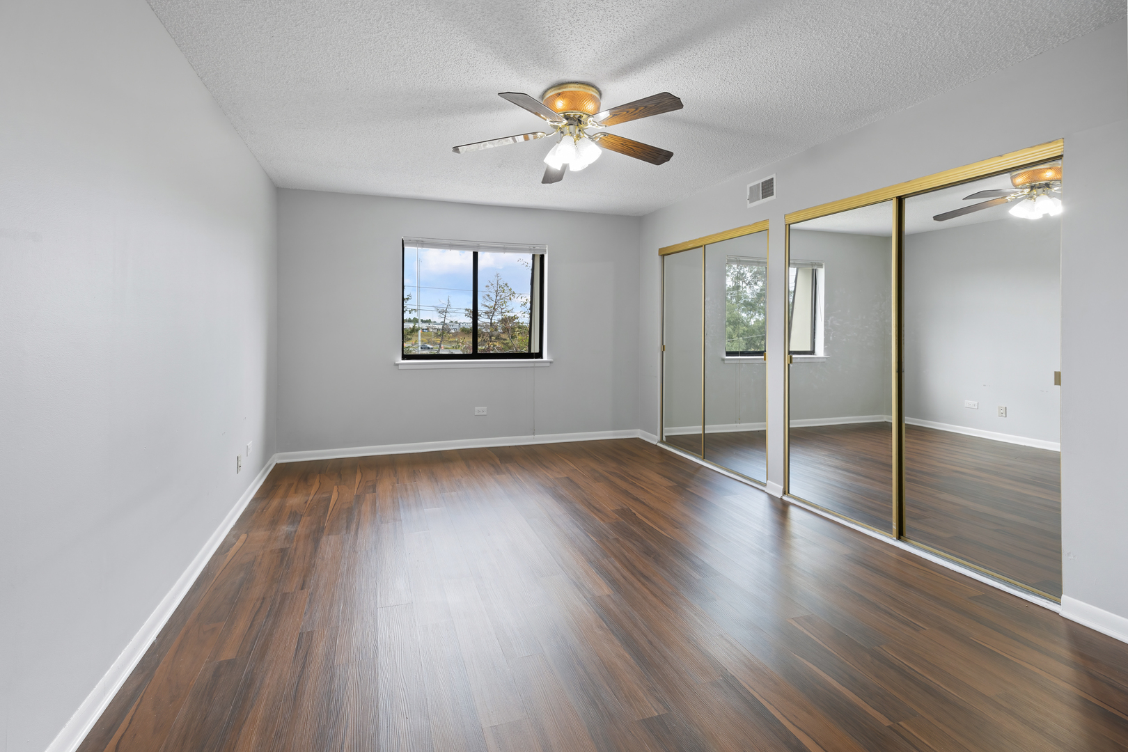 1472 Carol Court 3b Property Photo 12
