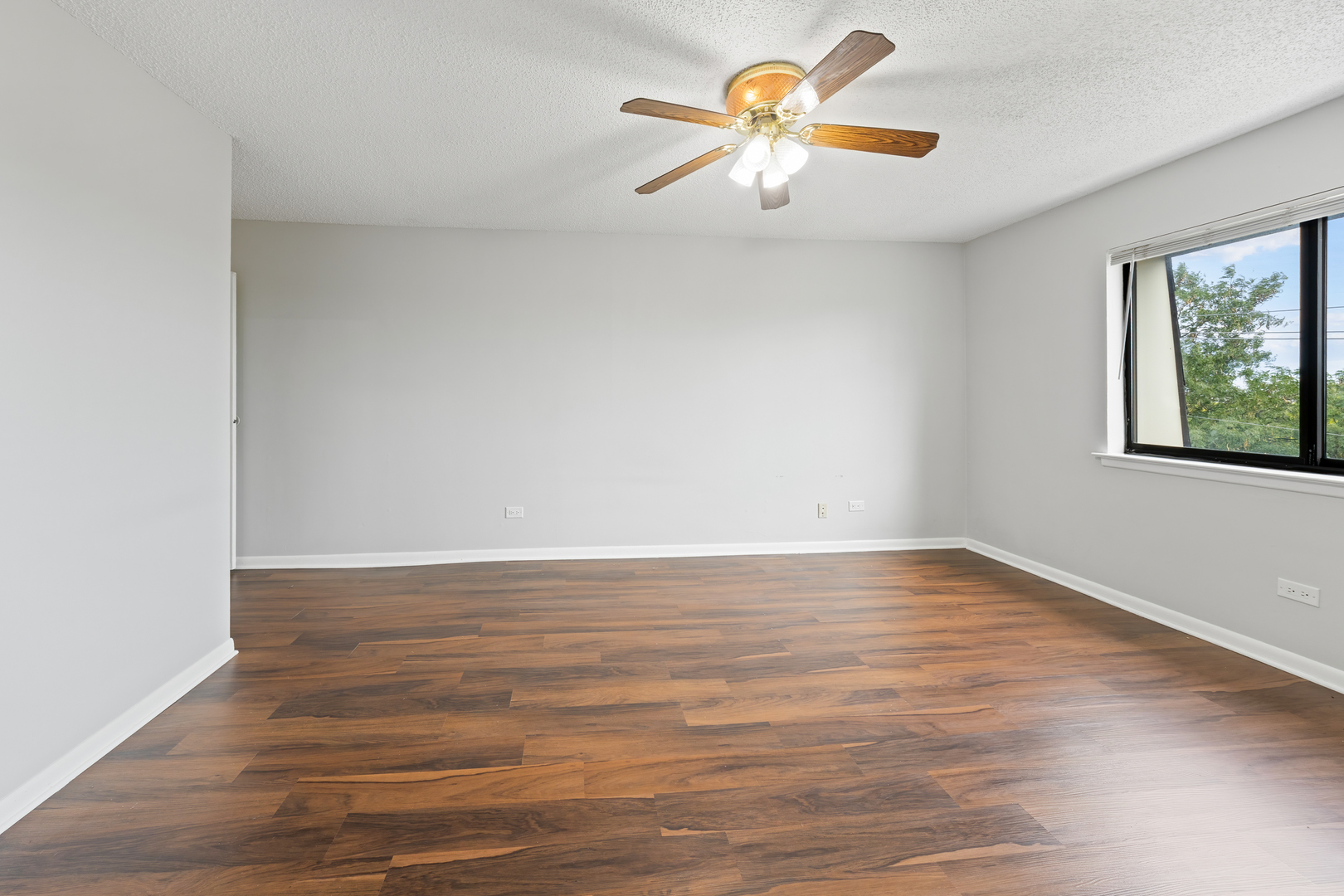 1472 Carol Court 3b Property Photo 13