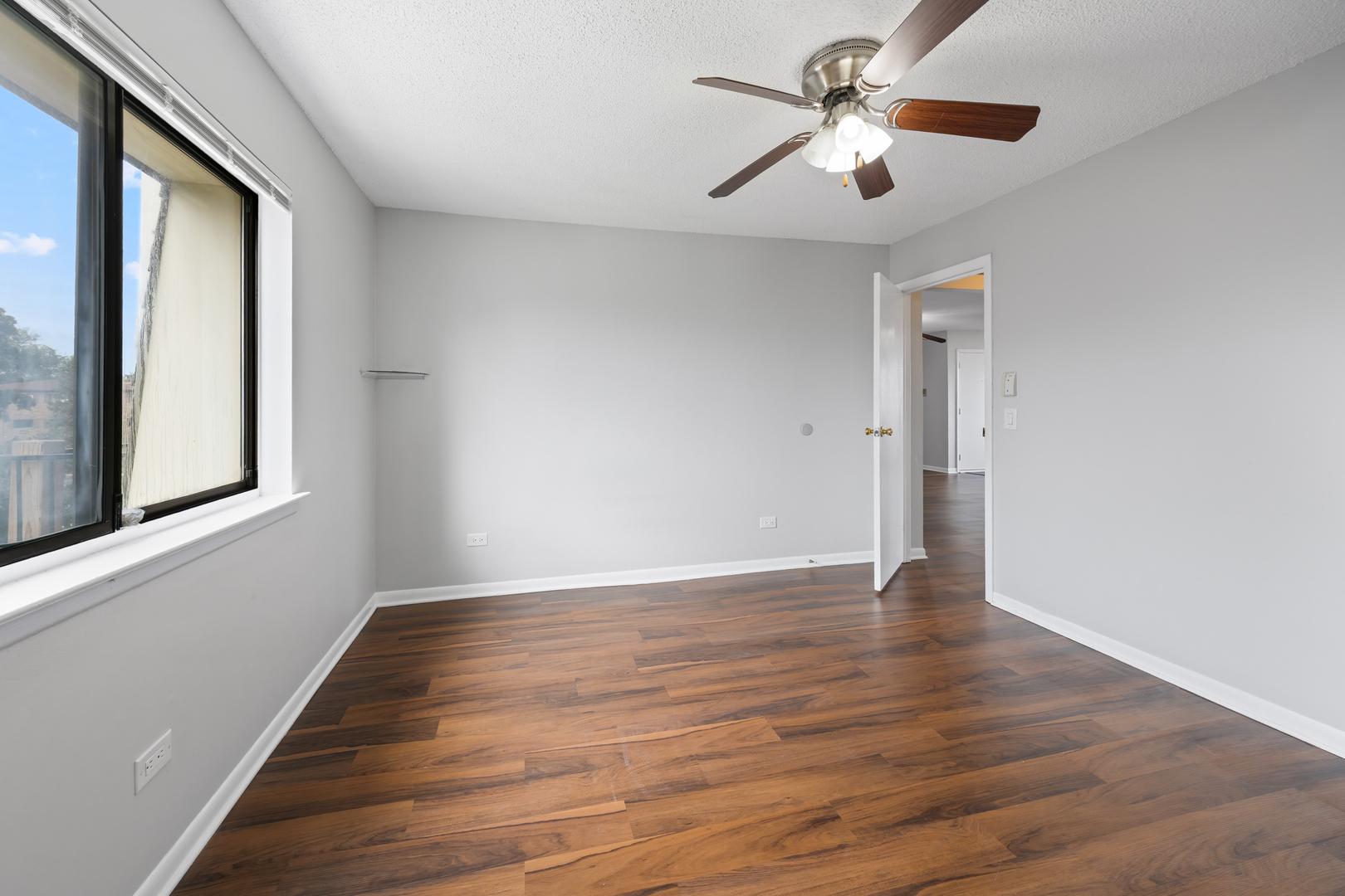 1472 Carol Court 3b Property Photo 16