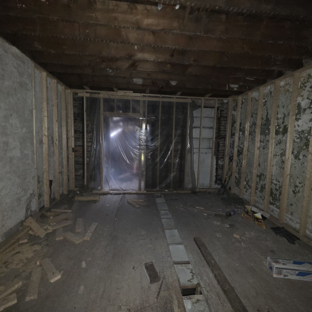 10740 S Langley Avenue Property Photo 2