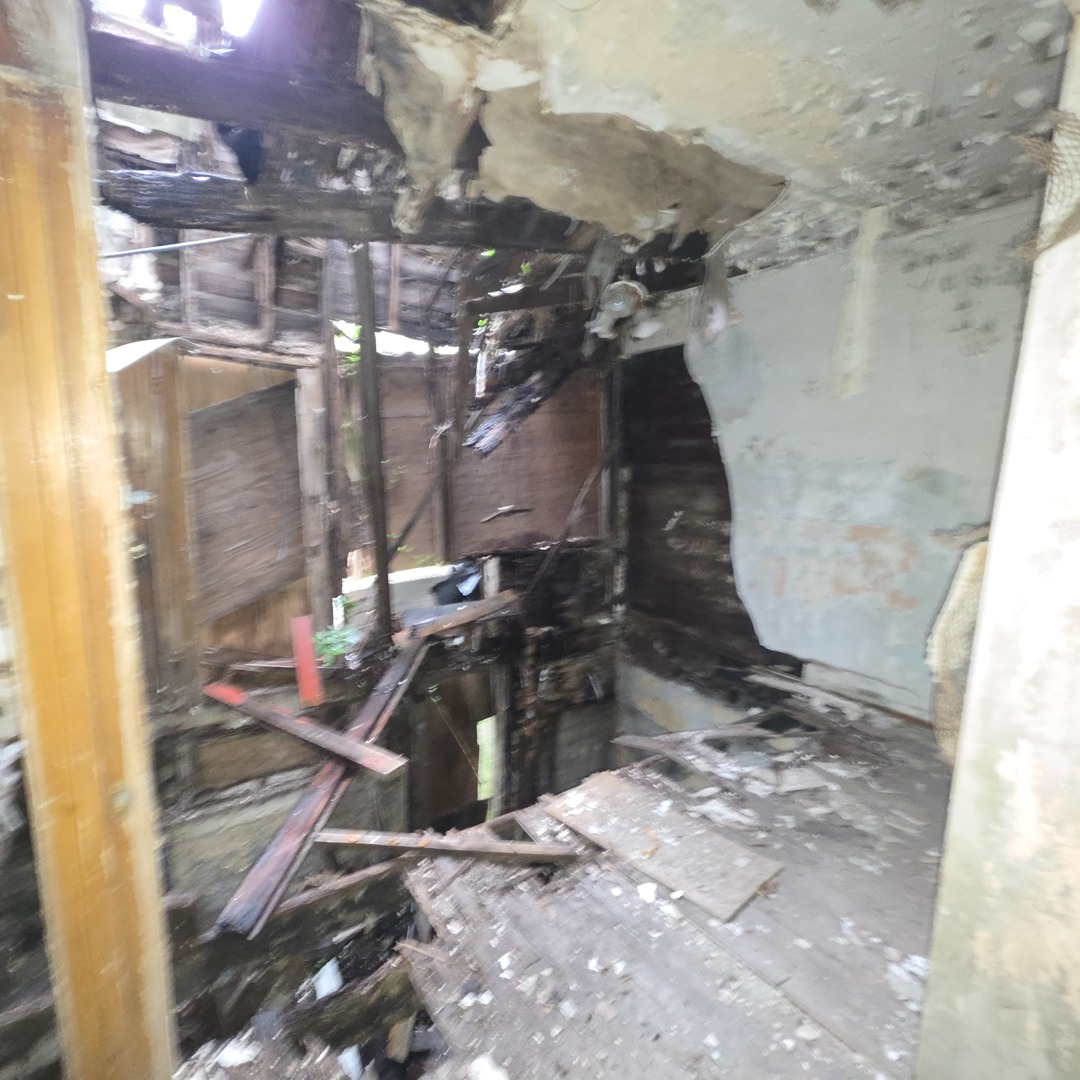 10740 S Langley Avenue Property Photo 3