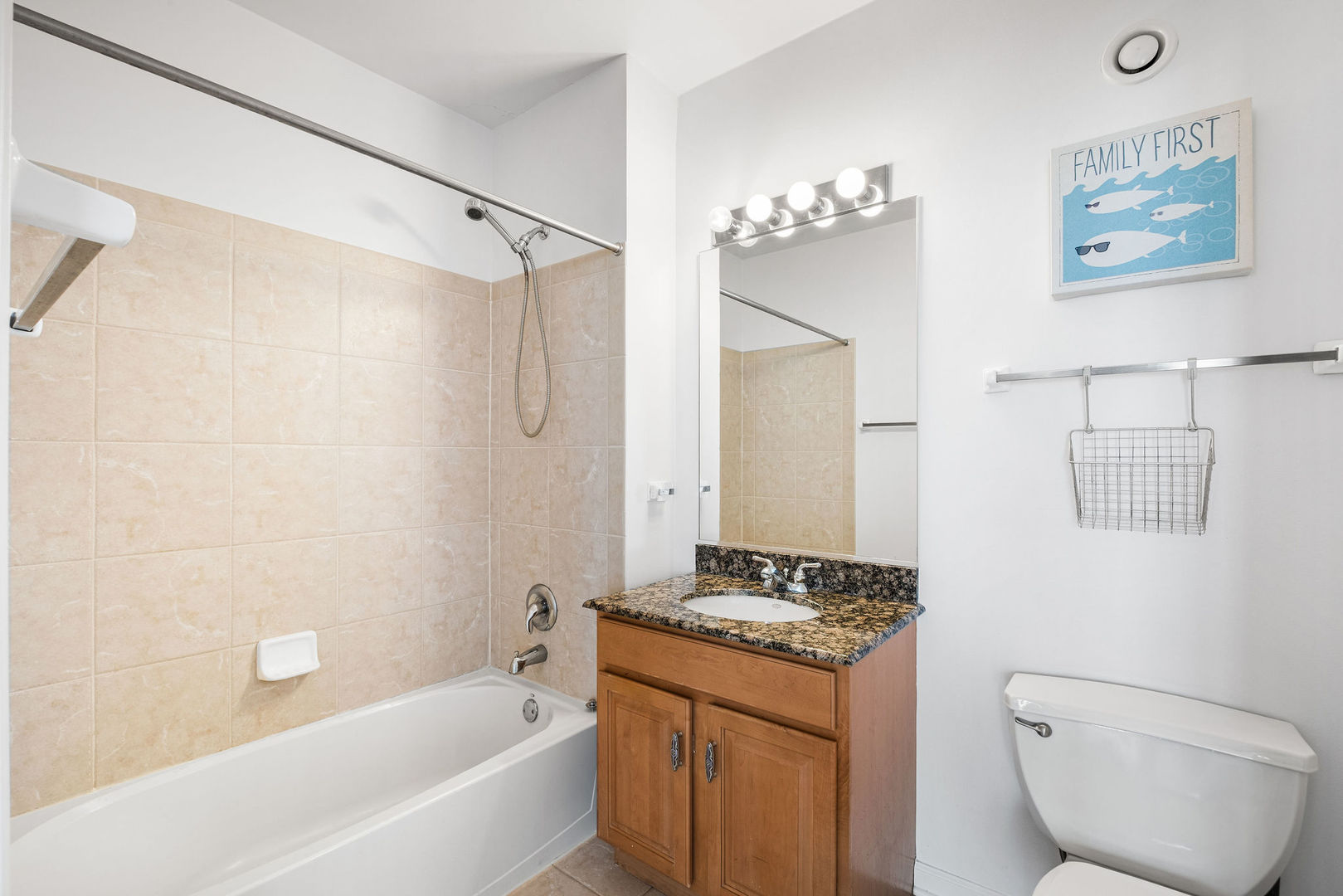 125 S Jefferson Street 3002 Property Photo 14