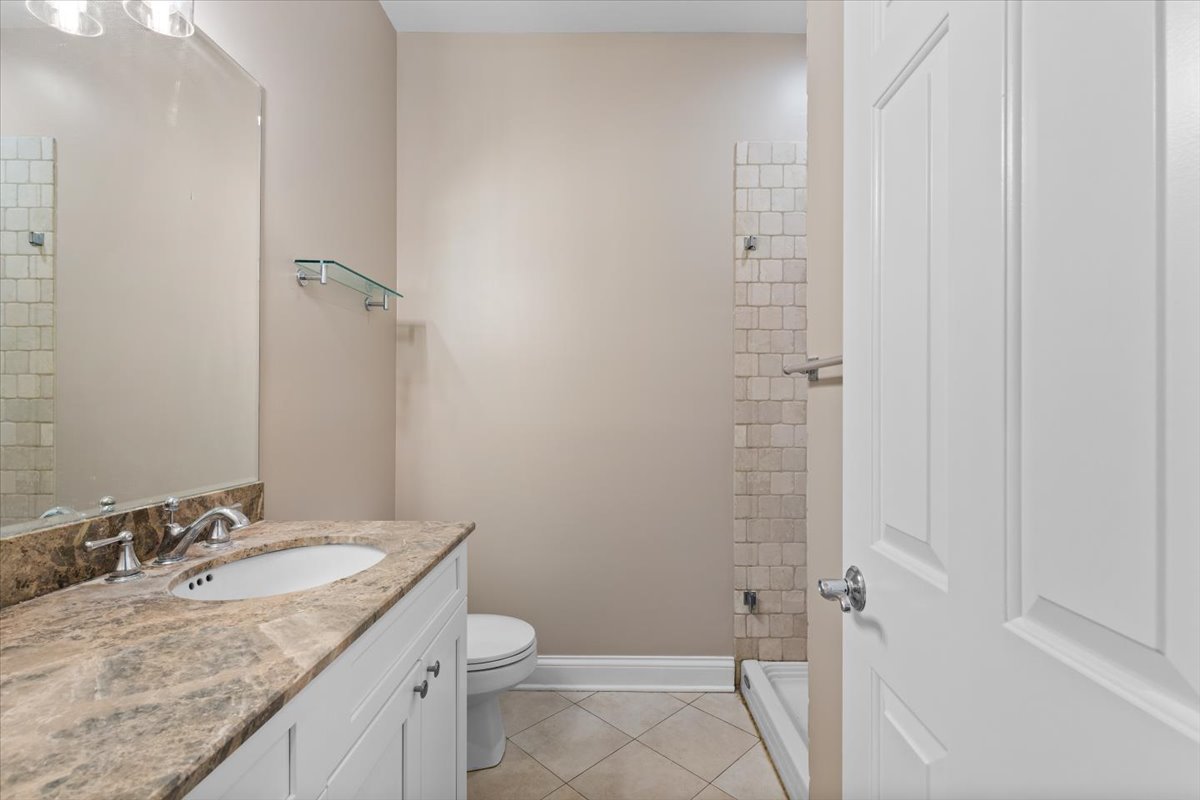 2717 N Southport Avenue 1n Property Photo 16