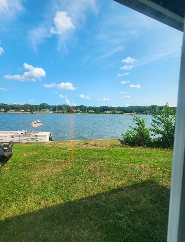 6151 N River Drive Property Photo 2