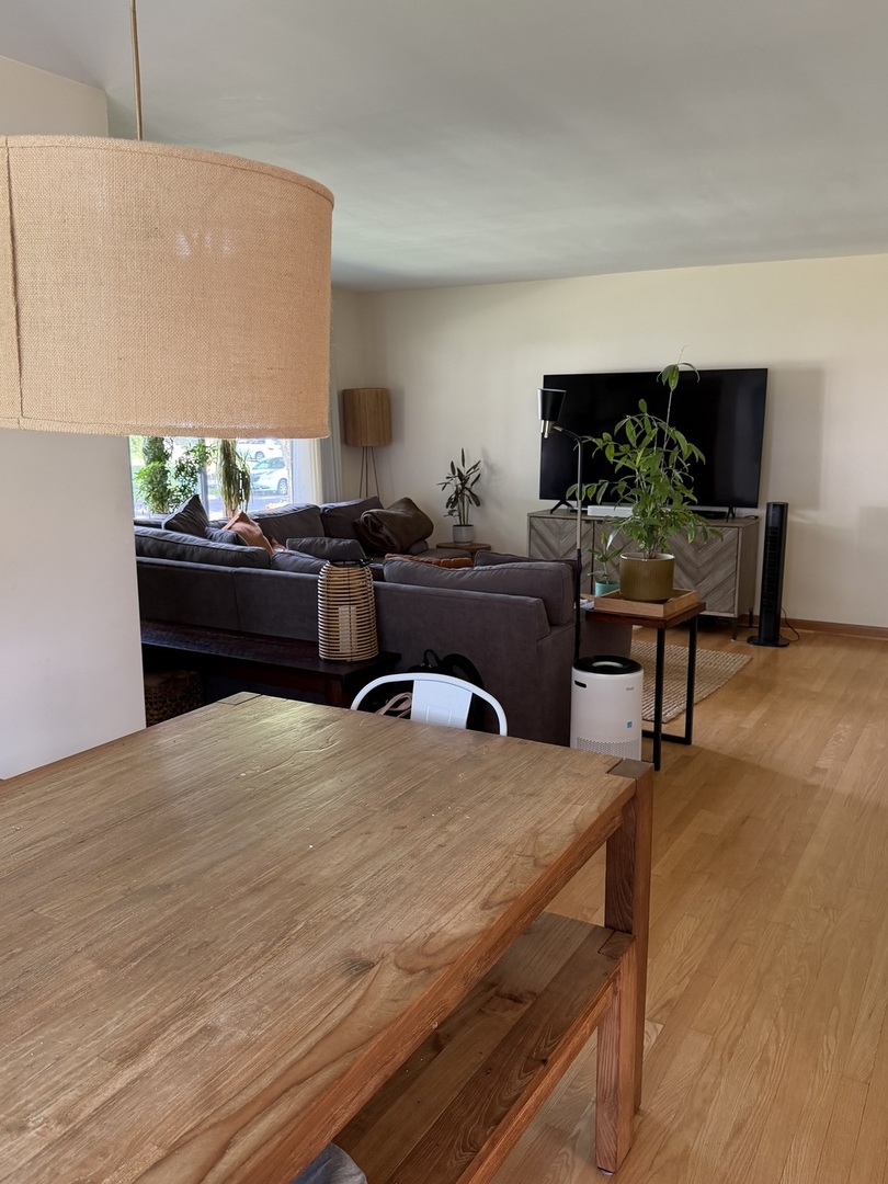 442 N Evergreen Avenue Property Photo 3