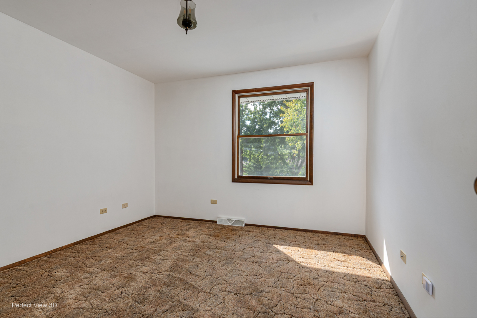 455 N Shabbona Street Property Photo 15