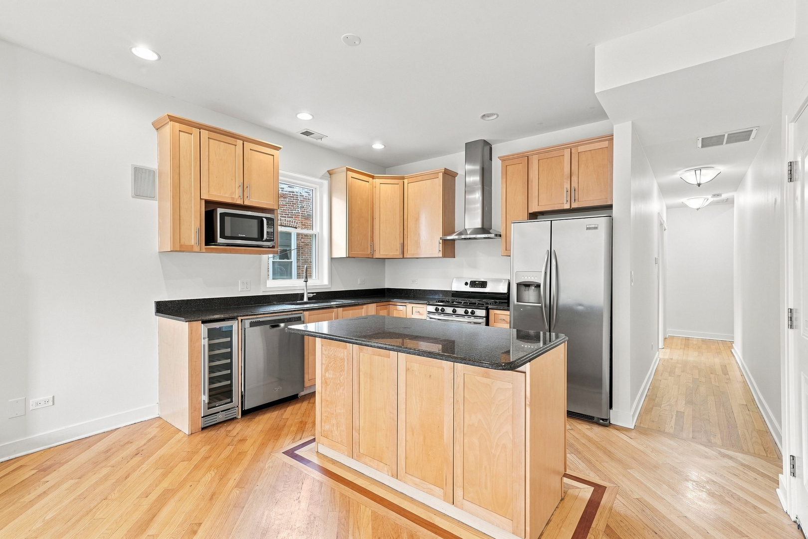 2521 W Flournoy Street Property Photo 16