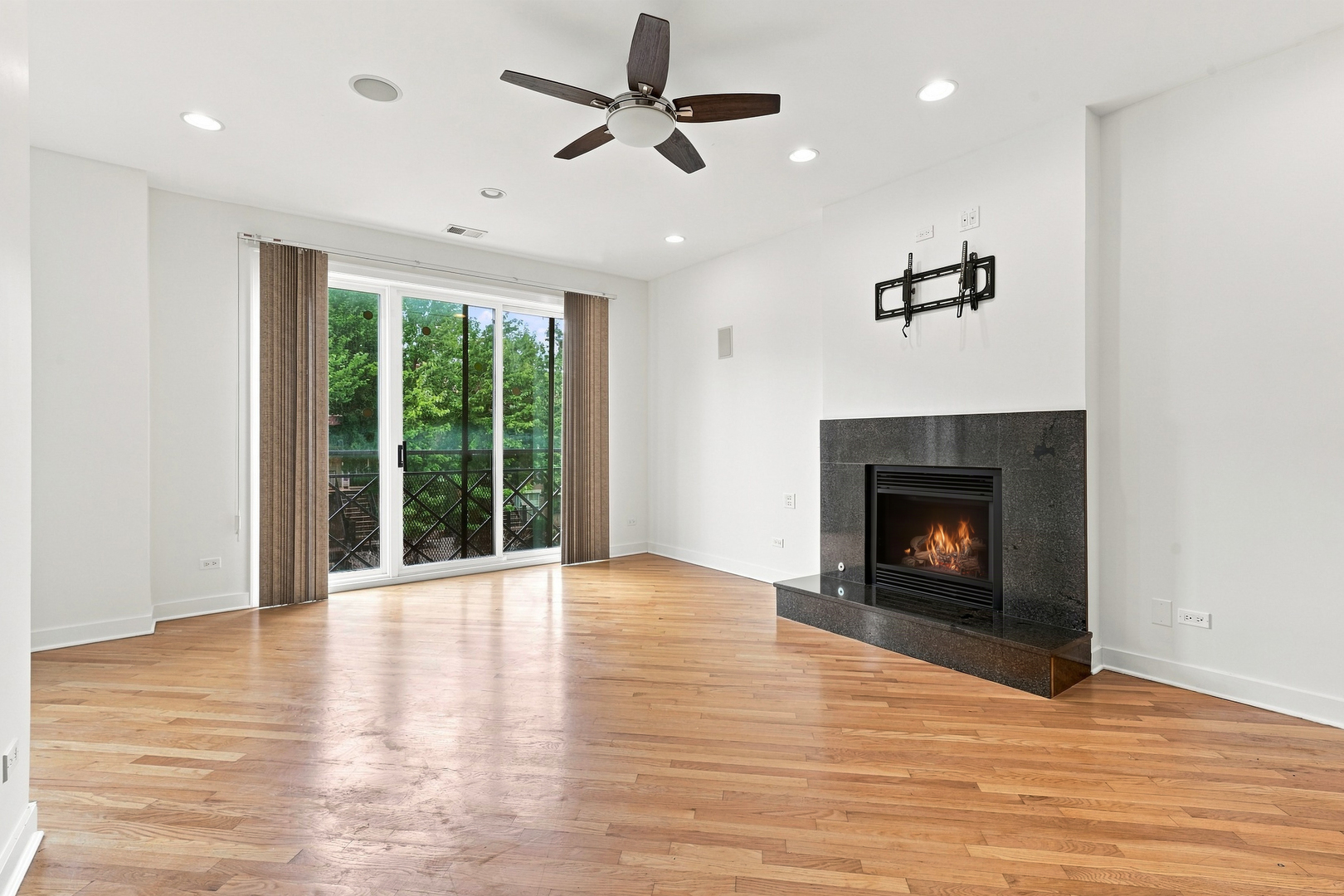 2521 W Flournoy Street Property Photo 19