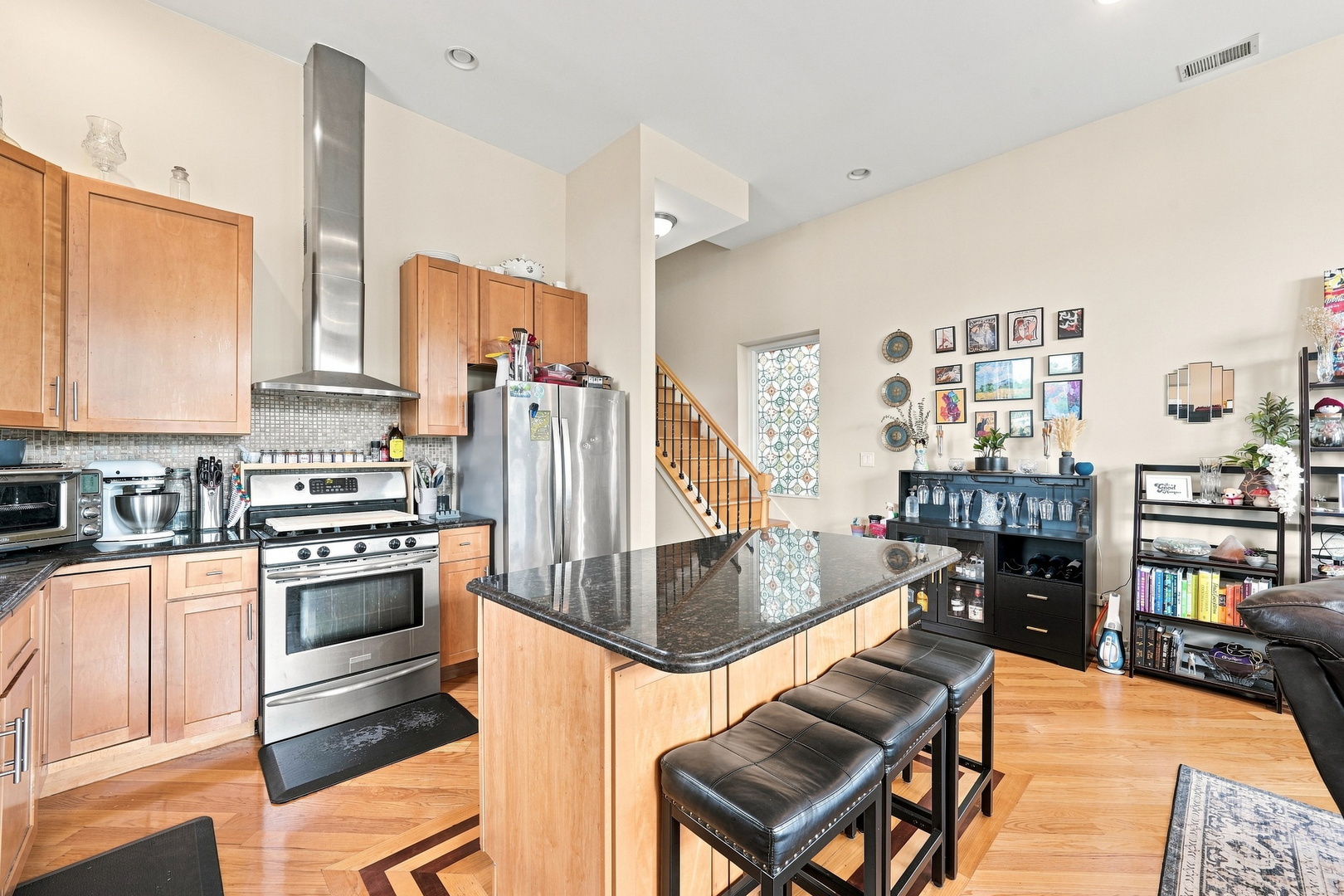 2521 W Flournoy Street Property Photo 32