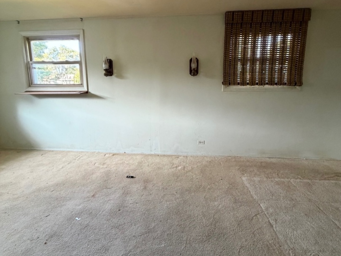 381 N Silverleaf Boulevard Property Photo 9