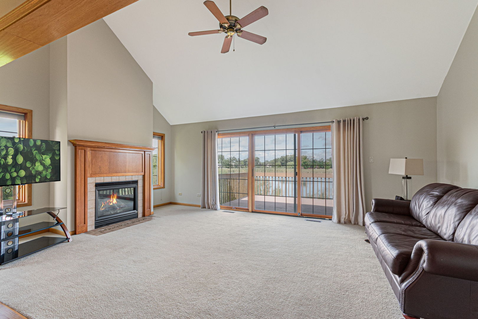 12198 Oxford Court Property Photo 5