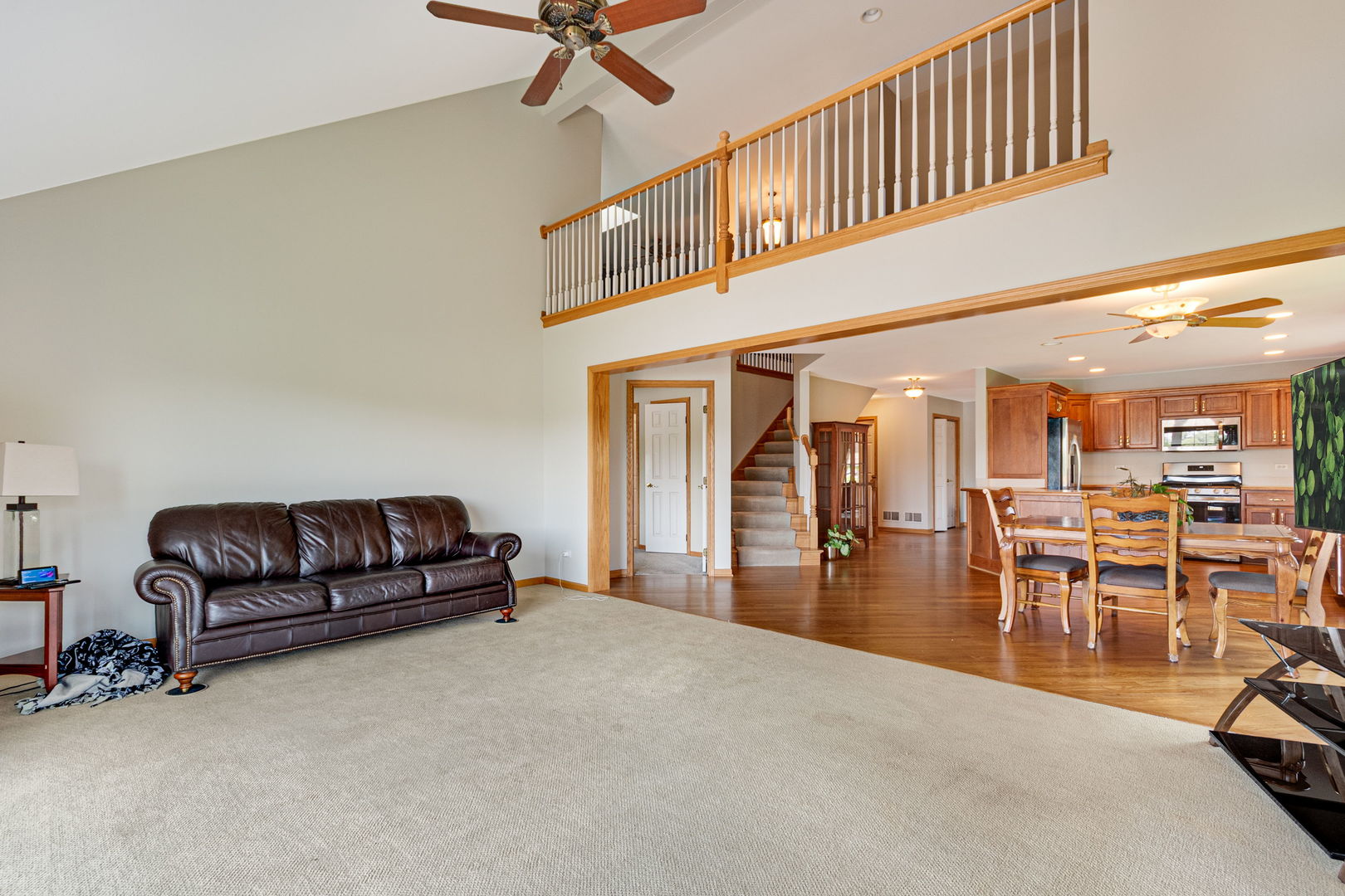 12198 Oxford Court Property Photo 6