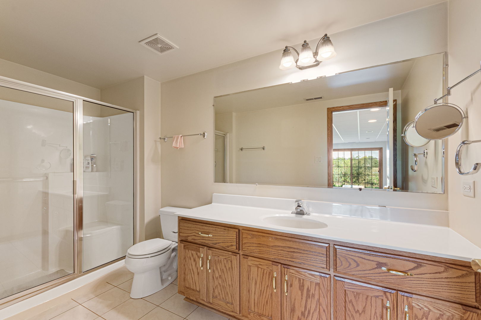 12198 Oxford Court Property Photo 21
