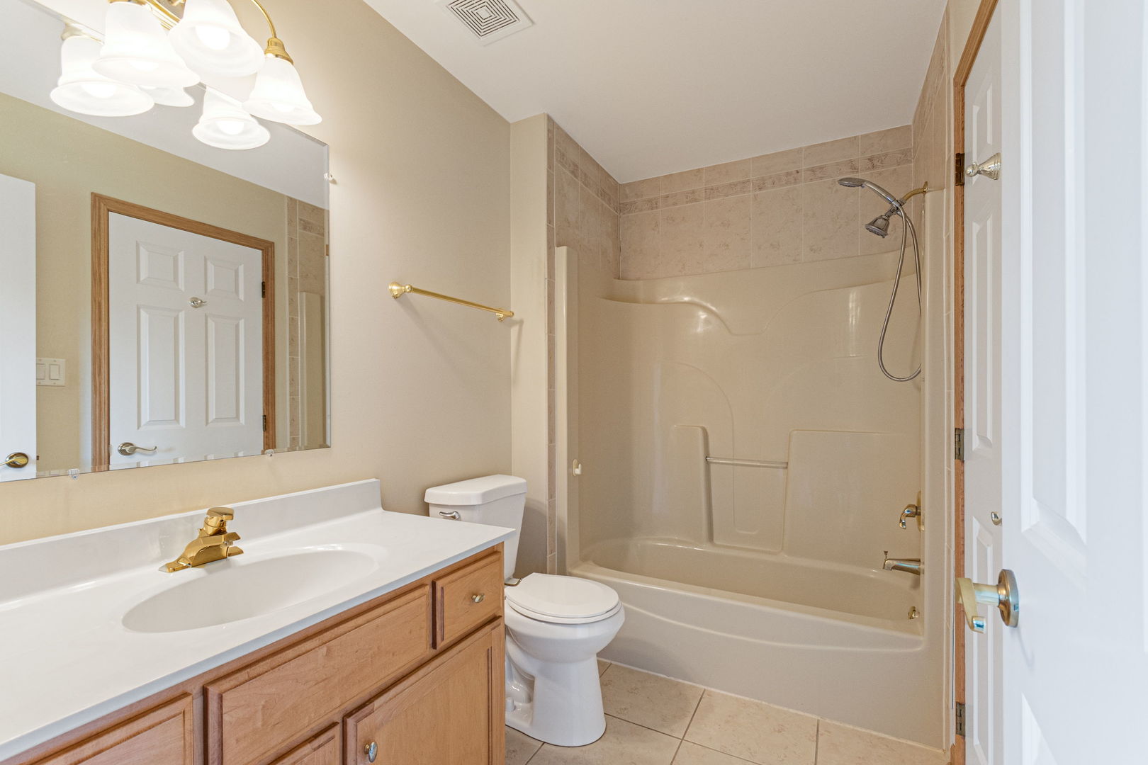 12198 Oxford Court Property Photo 25