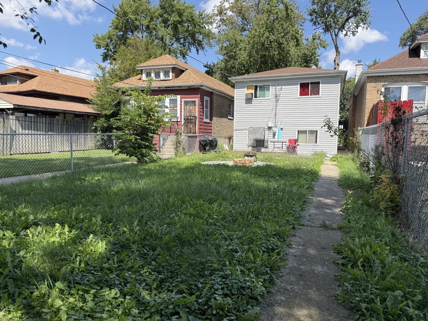 1213 W 96th Street Property Photo 3