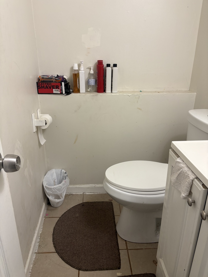 1213 W 96th Street Property Photo 10