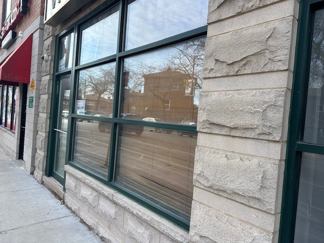 1070 N Milwaukee Avenue Property Photo 3