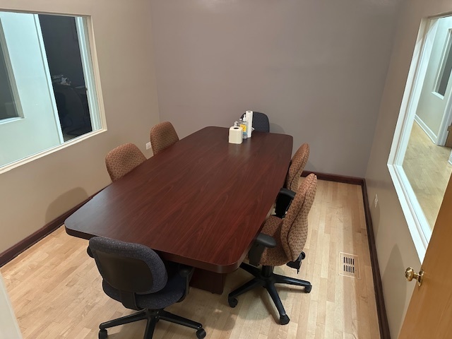 1070 N Milwaukee Avenue Property Photo 6