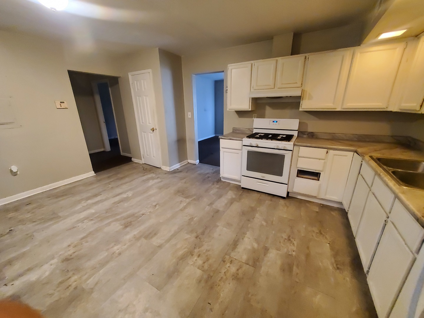12763909 Property Photo 3
