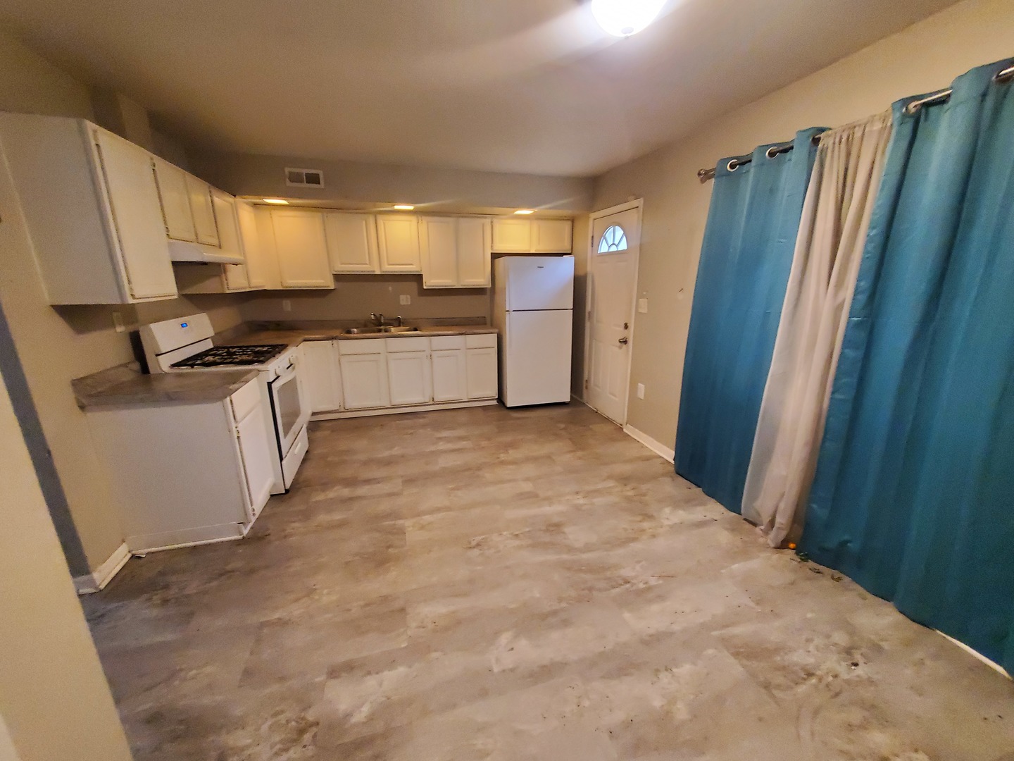 12763909 Property Photo 4