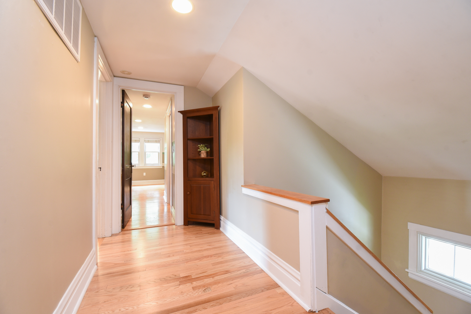 311 Park Avenue Property Photo 36