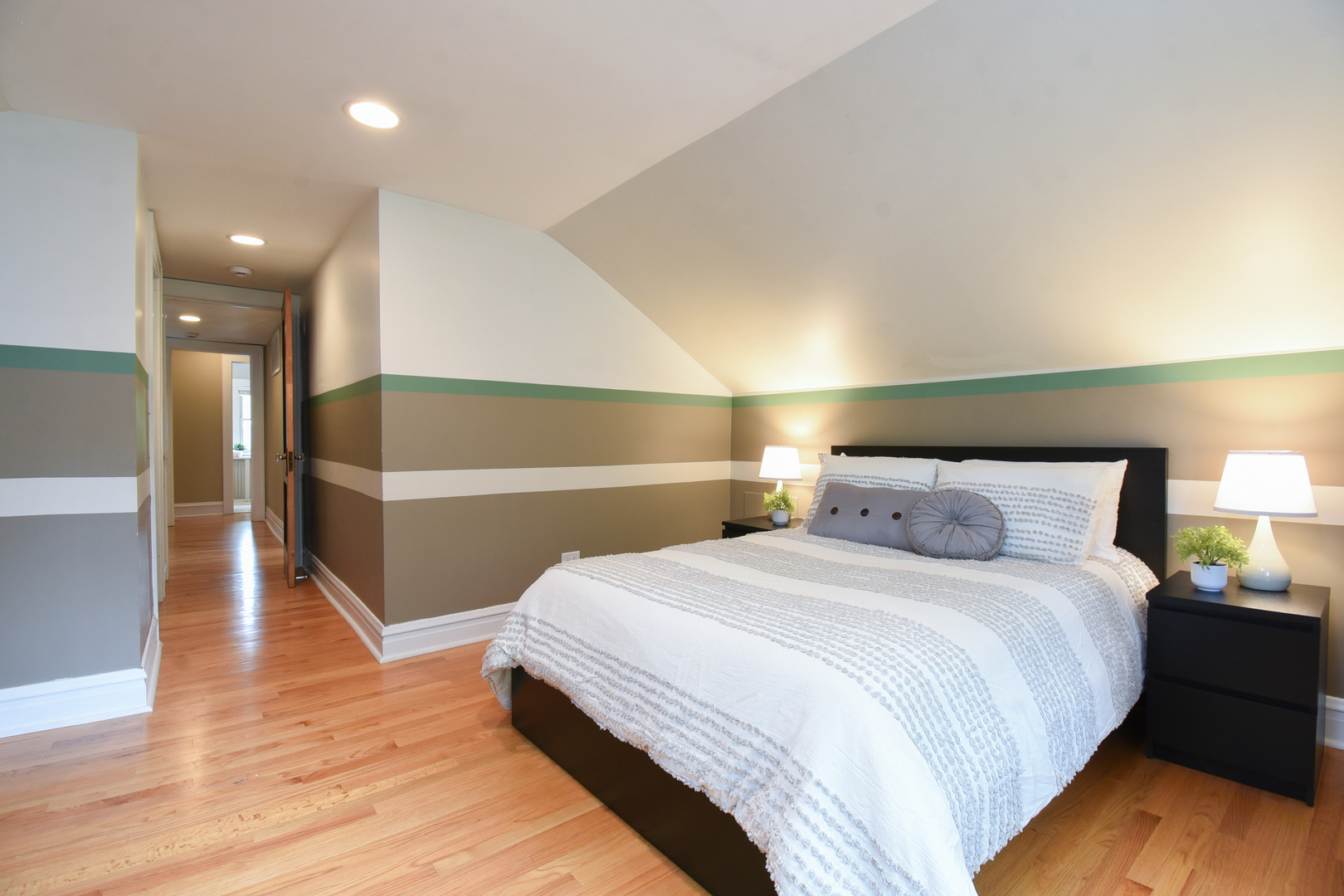 311 Park Avenue Property Photo 46