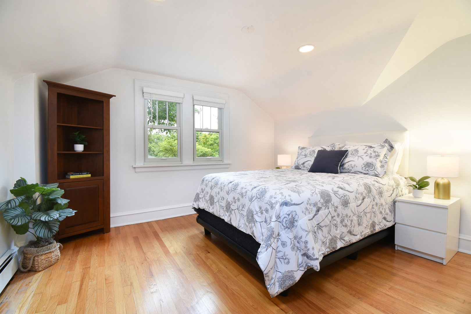 311 Park Avenue Property Photo 47